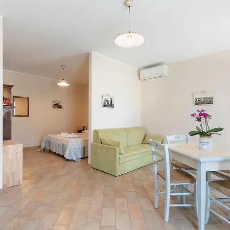 Casale Torrenova Al Conero * Potenza Picena