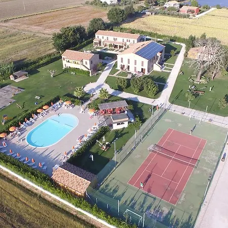 Casale Torrenova Al Conero * Potenza Picena