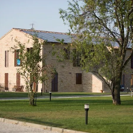 Casale Torrenova Al Conero * Potenza Picena