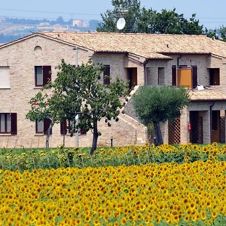 Casale Torrenova Al Conero * Potenza Picena